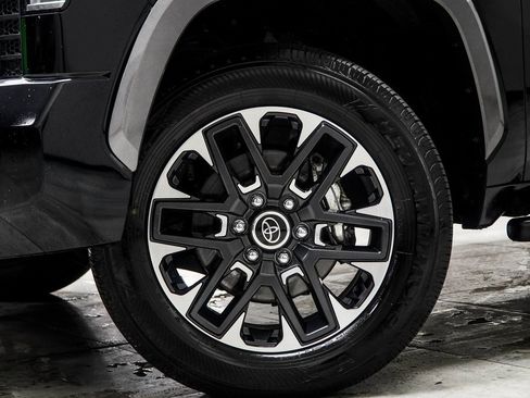 Used 2024 Toyota Tundra Limited image 3