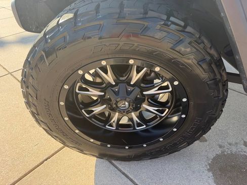 Used 2018 Jeep Wrangler Unlimited Sport S AWD/4WD image 23