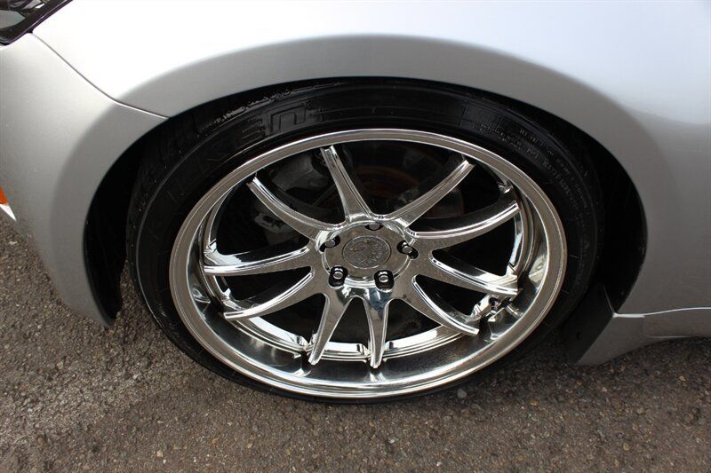 Used 2004 Nissan 350Z Touring w/ Cargo Convenience Pkg RWD image 17