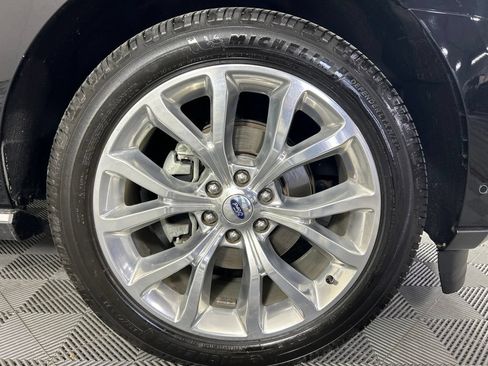 Used 2019 Ford Expedition Limited w/ Equipment Group 302A RWD image 4