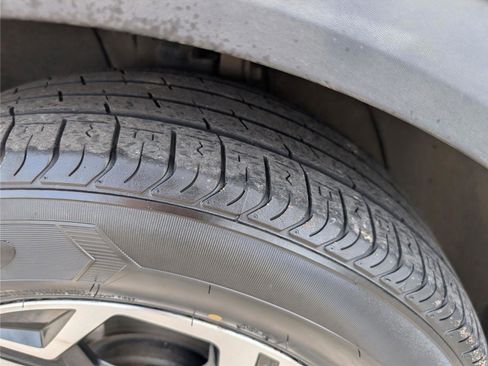 Used 2023 Kia Sportage LX image 12