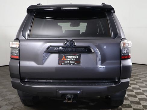 Used 2021 Toyota 4Runner Venture w/ Moonroof Package AWD/4WD image 12
