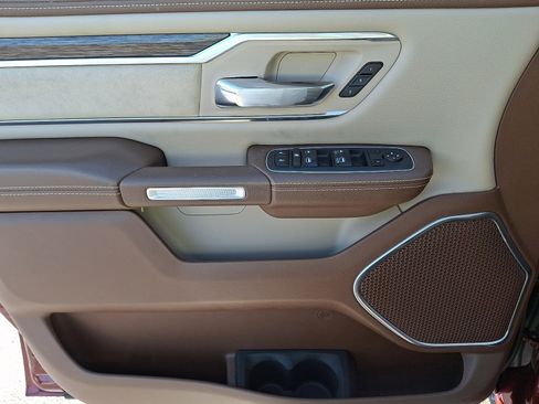 Used 2020 RAM 1500 Laramie image 12