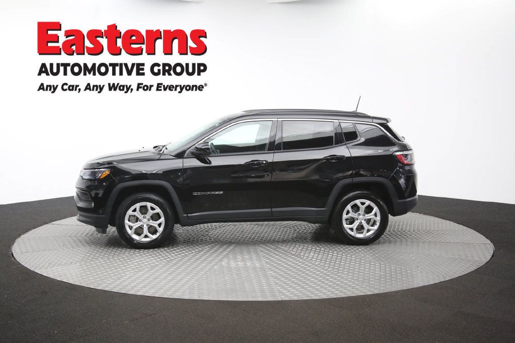 Used 2024 Jeep Compass Latitude AWD/4WD image 61