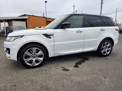Used 2015 Land Rover Range Rover Sport HSE image 11