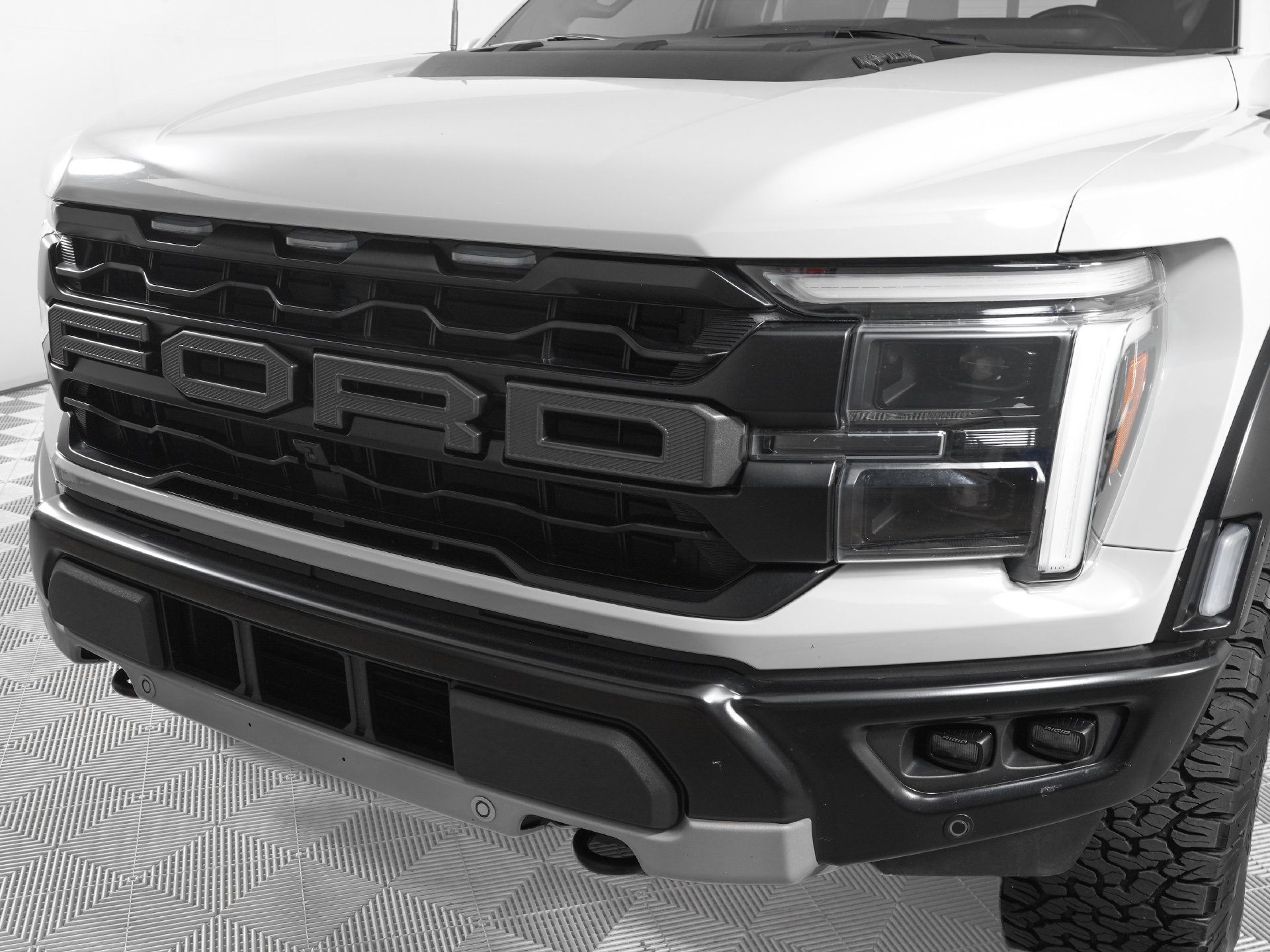 Used 2024 Ford F150 Raptor AWD/4WD image 31