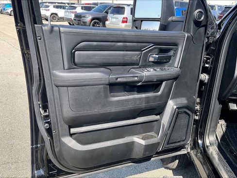 Used 2024 RAM 3500 Limited image 23