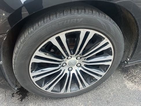 Used 2013 Chrysler 300 S image 5