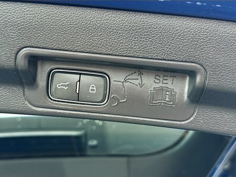 Used 2022 Ford Explorer ST w/ Equipment Group 401A AWD/4WD image 29