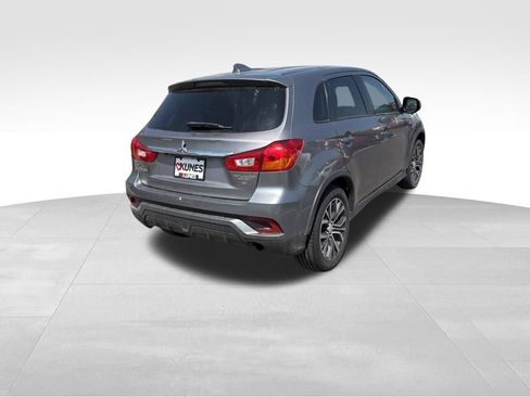Used 2018 Mitsubishi Outlander Sport SE FWD image 6