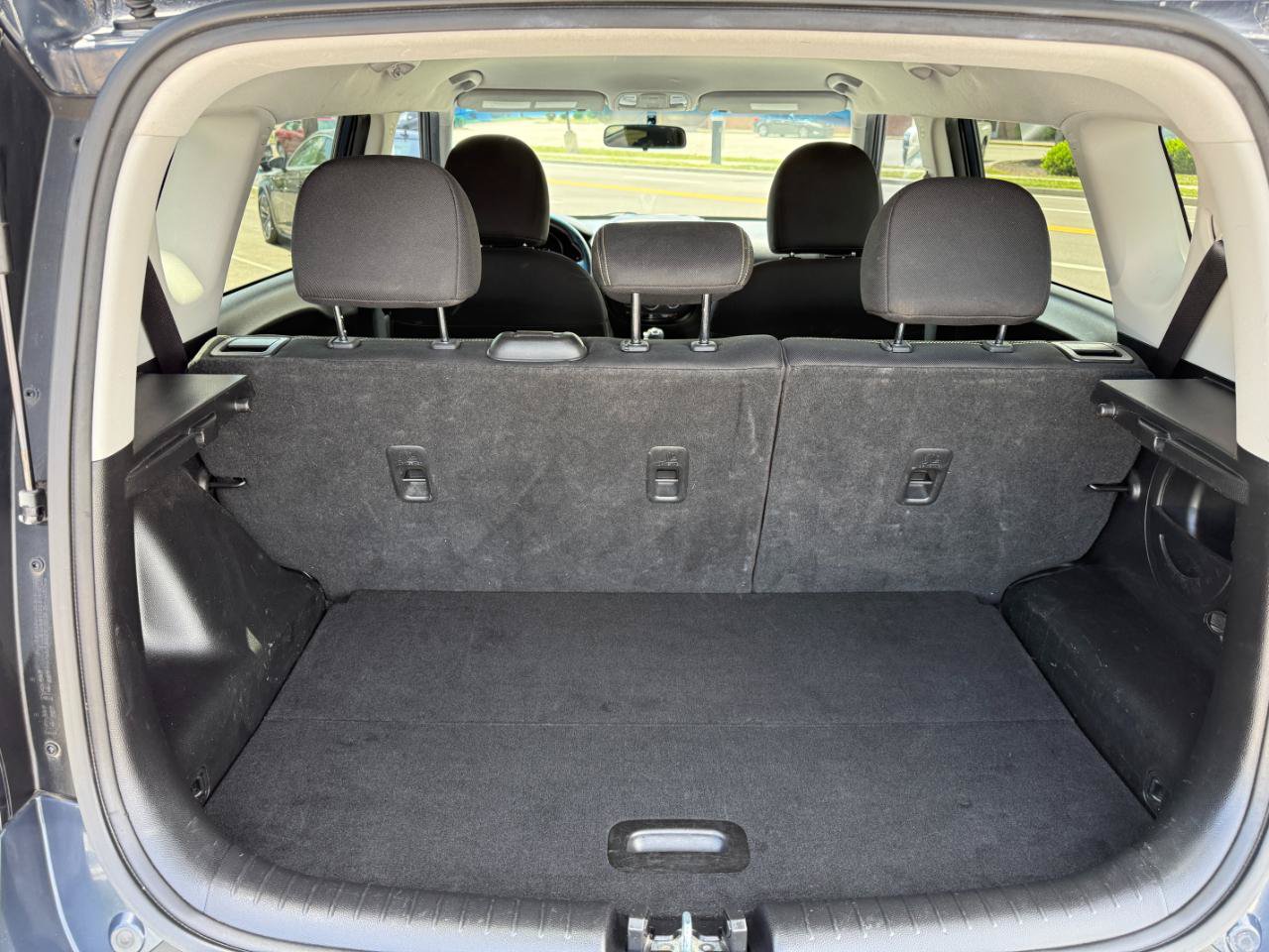 Used 2015 Kia Soul + FWD image 39