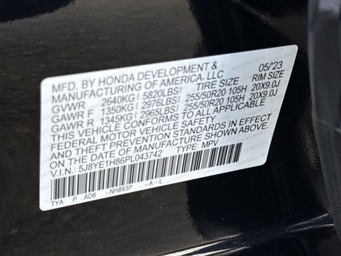 Used 2023 Acura MDX SH-AWD w/ Advance Package image 29