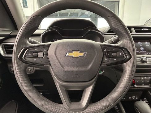 Used 2023 Chevrolet TrailBlazer LT image 23