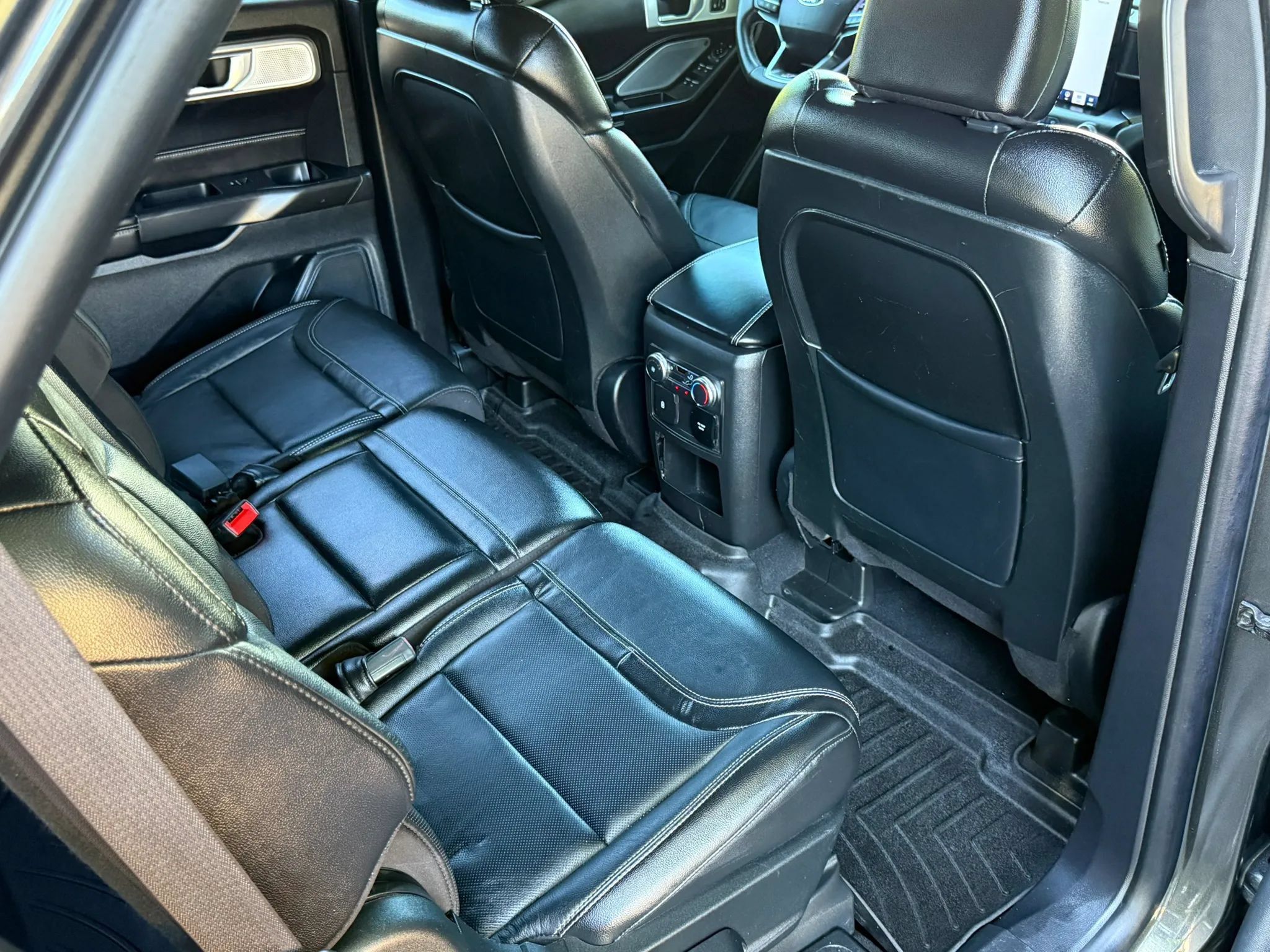 Used 2020 Ford Explorer ST w/ ST Street Pack AWD/4WD image 24
