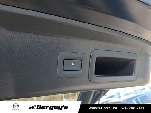 Certified 2025 MAZDA CX-30 AWD 2.5 S w/ Preferred Package image 33