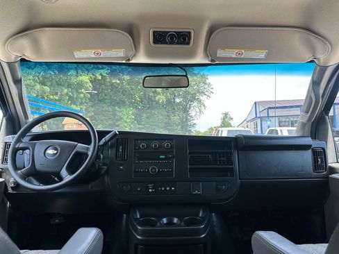 Used 2023 Chevrolet Express 3500 LS RWD image 10