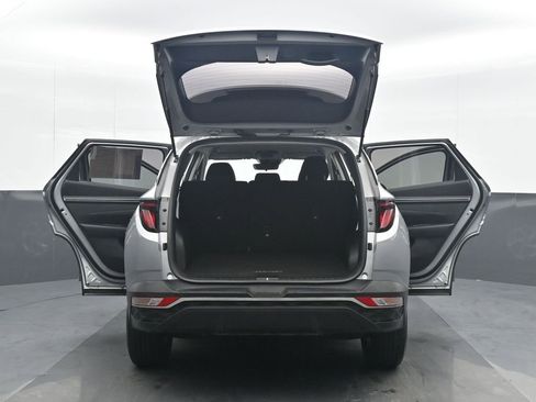 Used 2023 Hyundai Tucson SE image 25