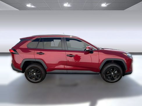 Used 2024 Toyota RAV4 XLE FWD image 8