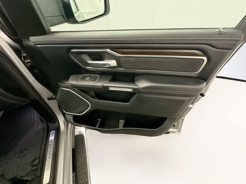 Used 2021 RAM 1500 Laramie AWD/4WD image 32