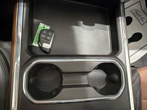 Certified 2024 Chevrolet Silverado 2500 High Country w/ High Country Premium Package AWD/4WD image 23