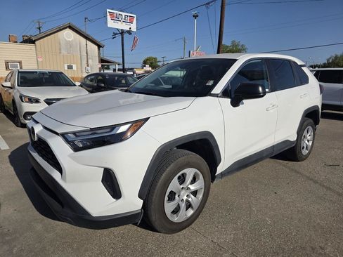 Used 2024 Toyota RAV4 LE AWD/4WD image 21