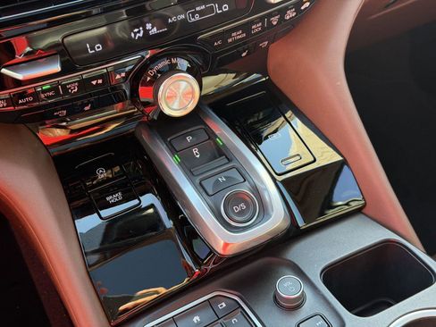 Certified 2024 Acura MDX FWD w/ Technology Package image 15