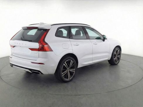 Used 2021 Volvo XC60 T8 R-Design w/ Advanced Package image 34