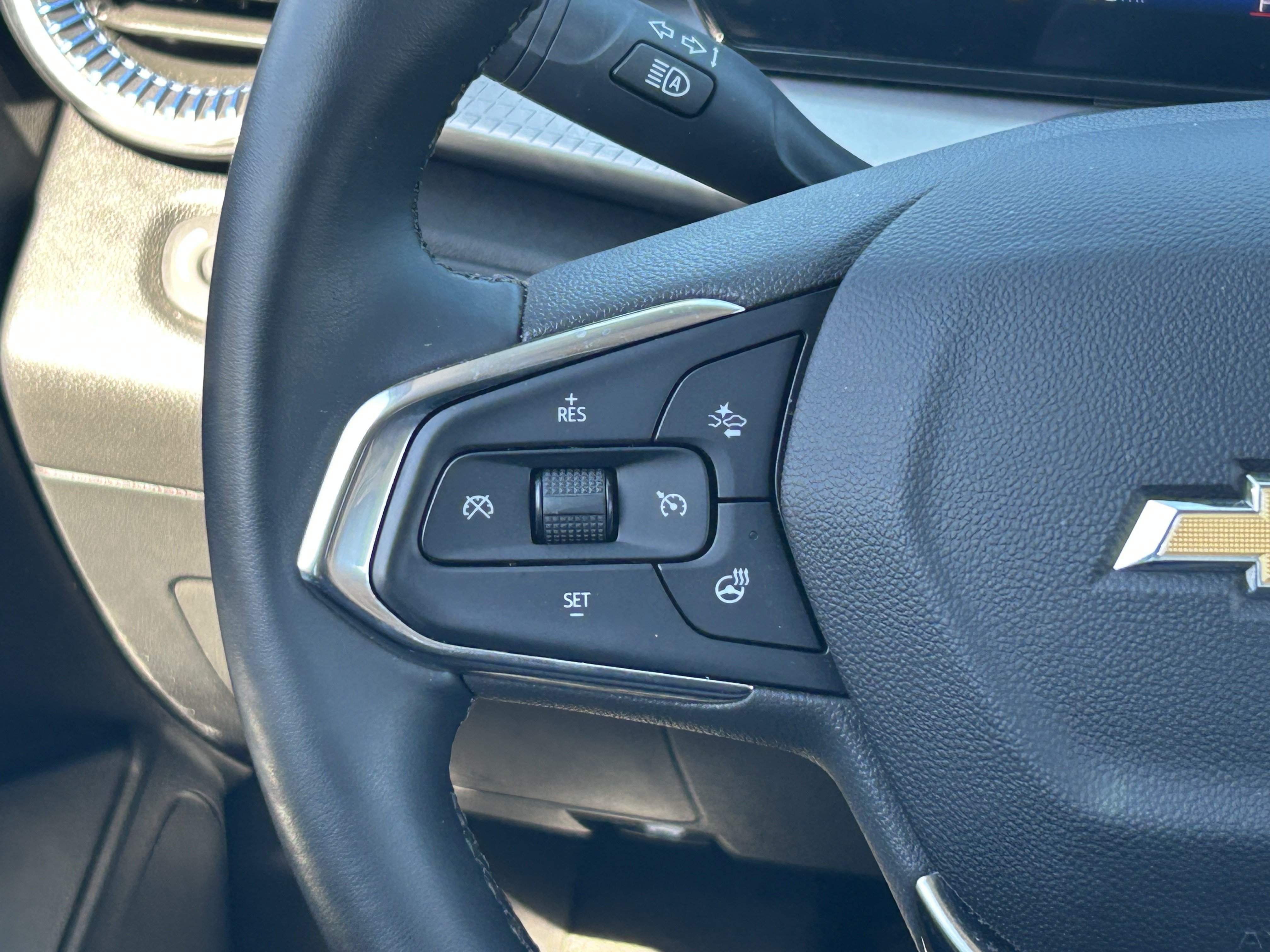 Used 2025 Chevrolet Trax LT w/ Driver Confidence Package FWD image 23