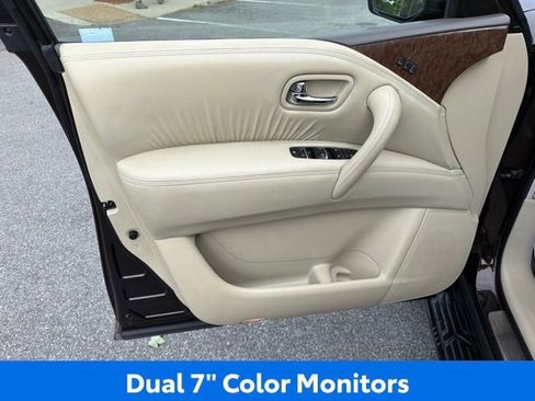 Used 2017 INFINITI QX80 4WD w/ Driver Assistance Package image 19