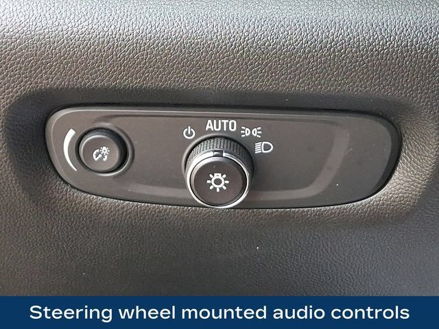Used 2023 Chevrolet Traverse LT AWD/4WD image 9
