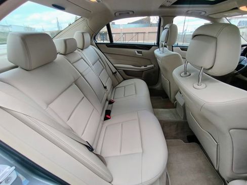 Used 2014 Mercedes-Benz E 250 BlueTEC Sedan image 53