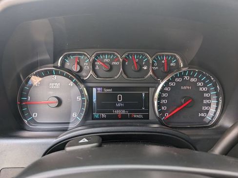 Used 2018 Chevrolet Silverado 1500 LTZ AWD/4WD image 17