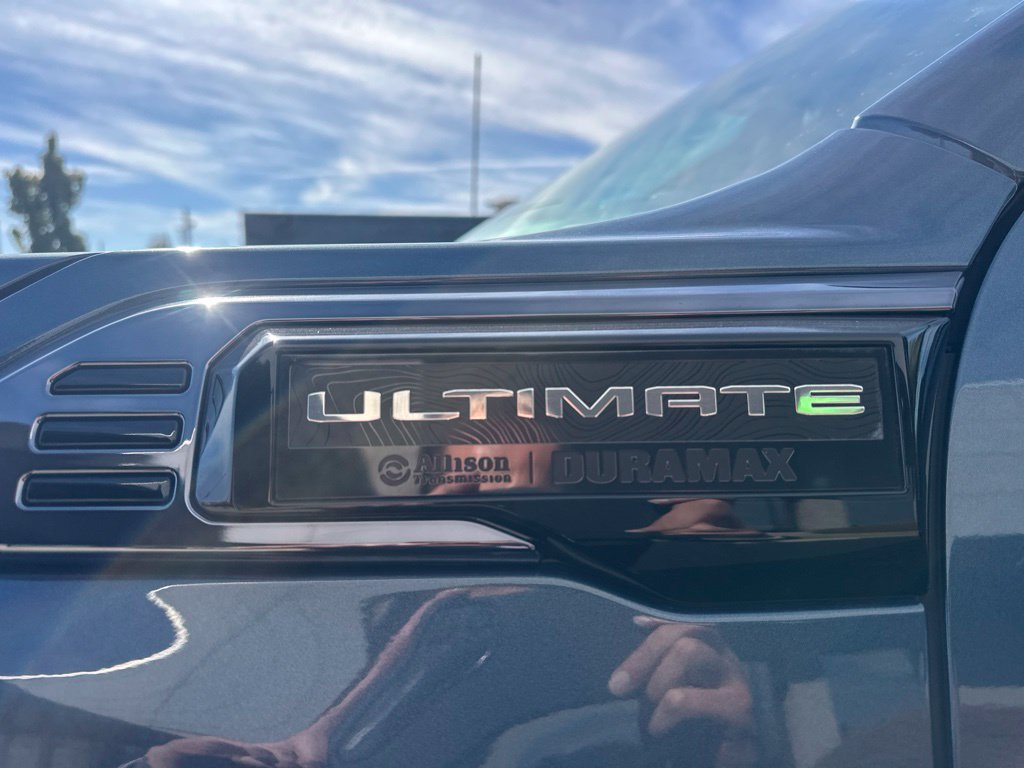 Used 2025 GMC Sierra 2500 Denali Ultimate AWD/4WD image 5