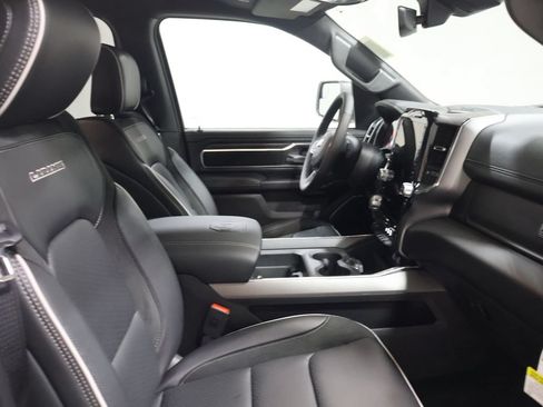 New 2026 RAM 1500 Laramie AWD/4WD image 14