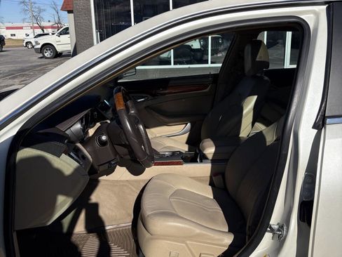 Used 2011 Cadillac CTS Luxury image 6