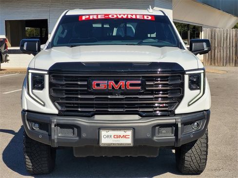 Used 2024 GMC Sierra 1500 AT4X image 2