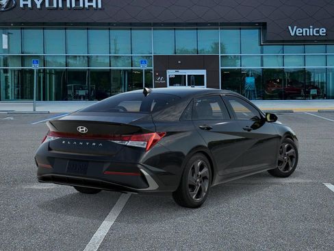 New 2026 Hyundai Elantra Sport FWD image 21
