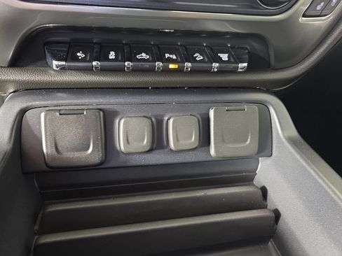 Used 2019 Chevrolet Silverado 2500 LTZ w/ LTZ Plus Package AWD/4WD image 21