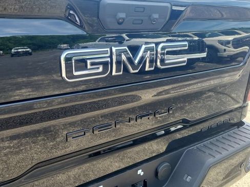 New 2026 GMC Sierra 3500 Denali w/ Denali Reserve Package AWD/4WD image 6