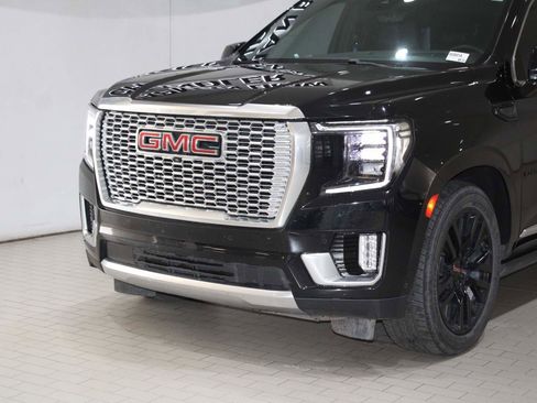 Used 2023 GMC Yukon XL Denali w/ Denali Reserve Package image 2