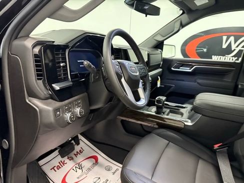 New 2026 GMC Sierra 1500 Elevation w/ Elevation Premium Package AWD/4WD image 15