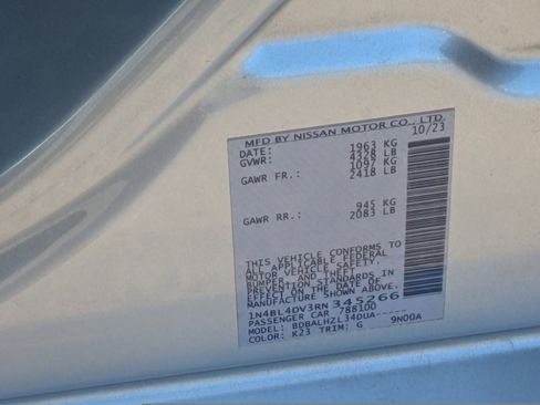 Used 2024 Nissan Altima 2.5 SV FWD image 31