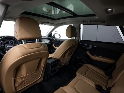 Certified 2025 Audi Q8 Premium Plus w/ Premium Plus Package image 17