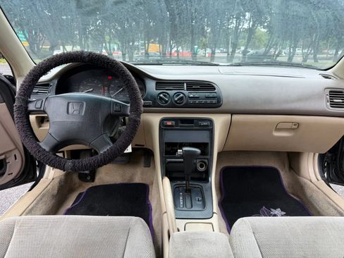 Used 1994 Honda Accord DX image 10