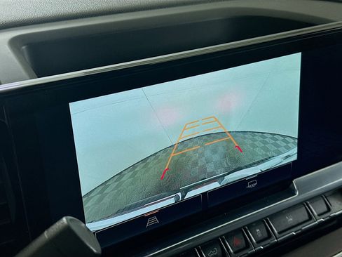 Used 2025 GMC Sierra 1500 SLT image 22