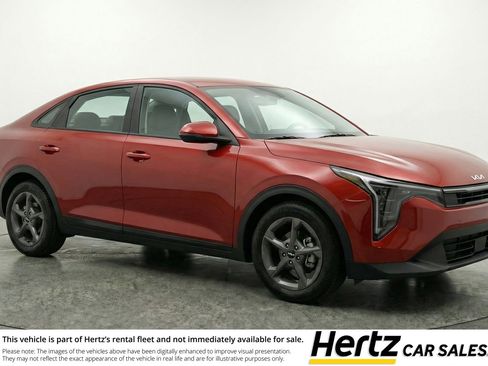 Used 2025 Kia K4 FWD image 1