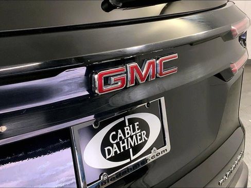Used 2024 GMC Acadia Elevation AWD/4WD image 29