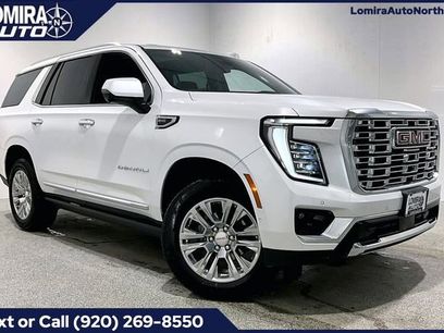 Used 2025 GMC Yukon Denali w/ Sun & Power Step Package
