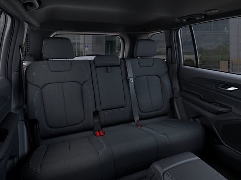 Used 2025 Jeep Grand Cherokee Laredo X w/ Luxury Tech Group I AWD/4WD image 16