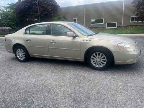 Used 2008 Buick Lucerne CX w/ Driver Confidence Package FWD image 2